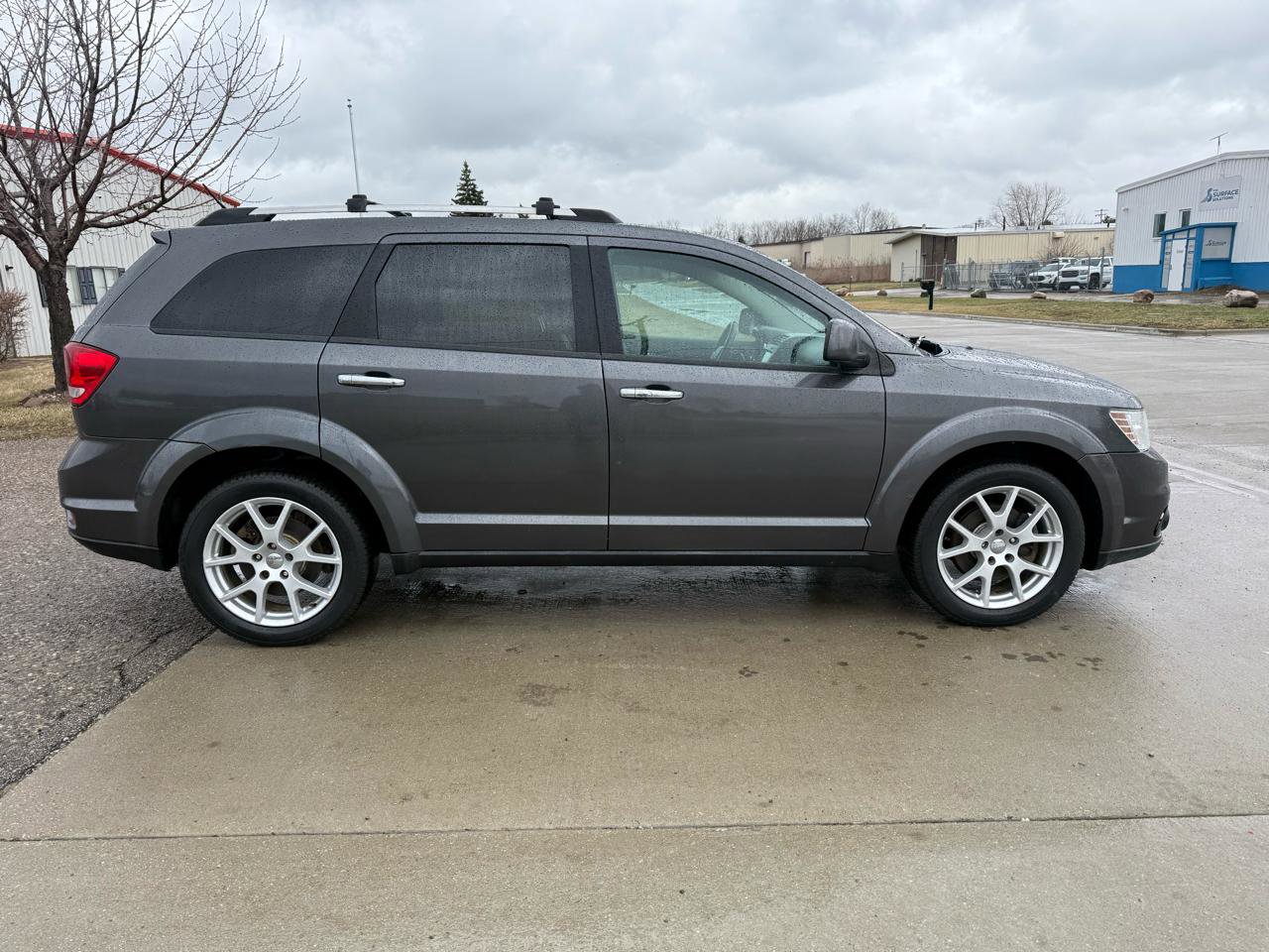 Used 2015 Dodge Journey R/T w/ Rear Seat Video Group image 4