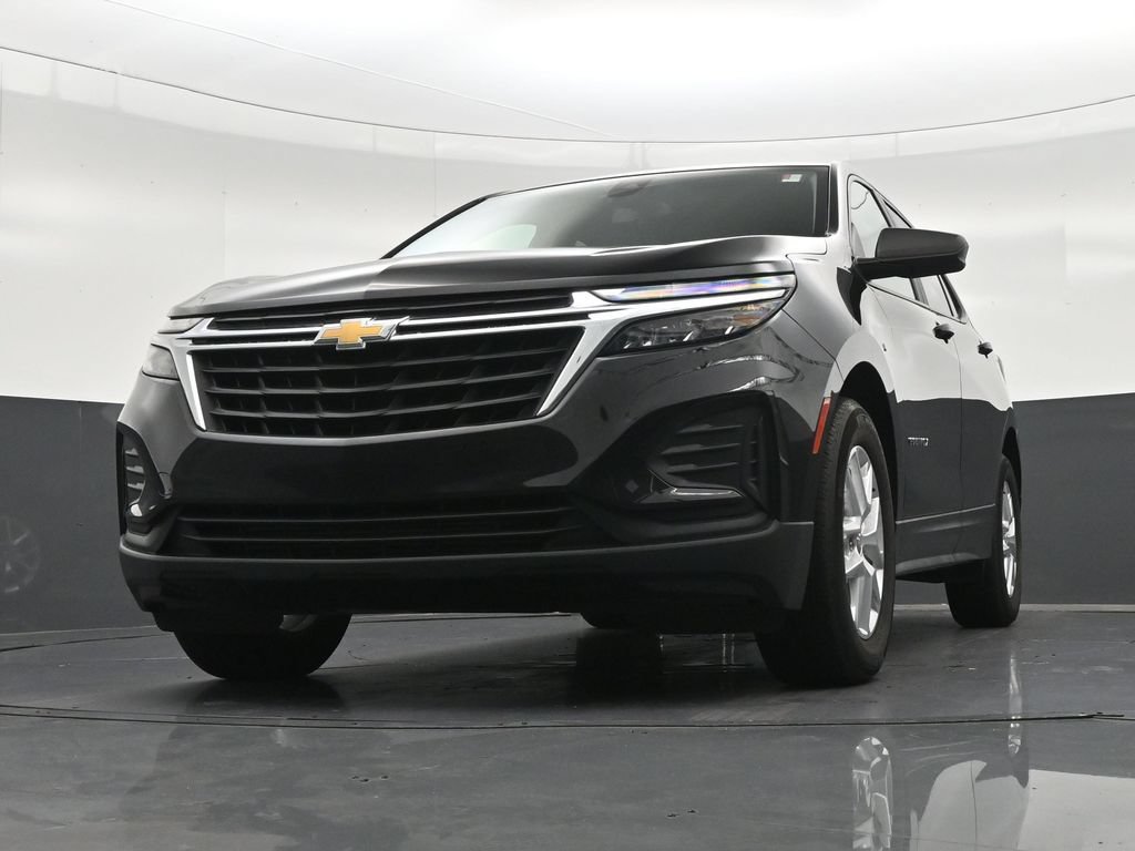 Used 2022 Chevrolet Equinox LS w/ LS Convenience Package FWD image 30