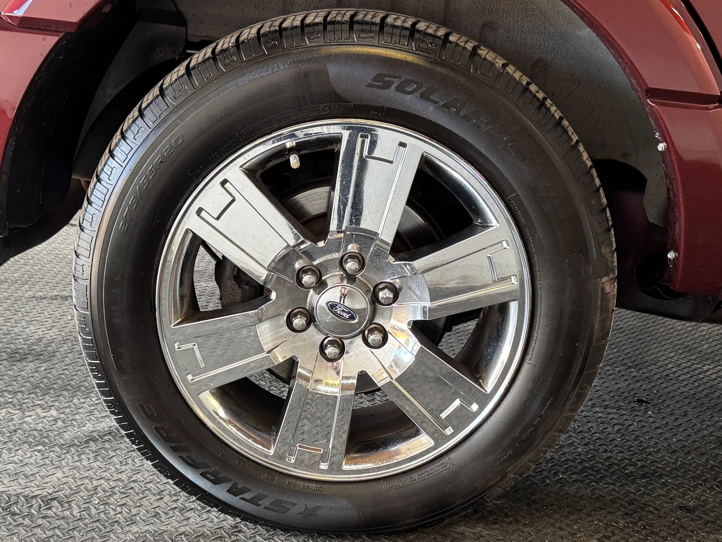 Used 2010 Ford Expedition Limited image 10