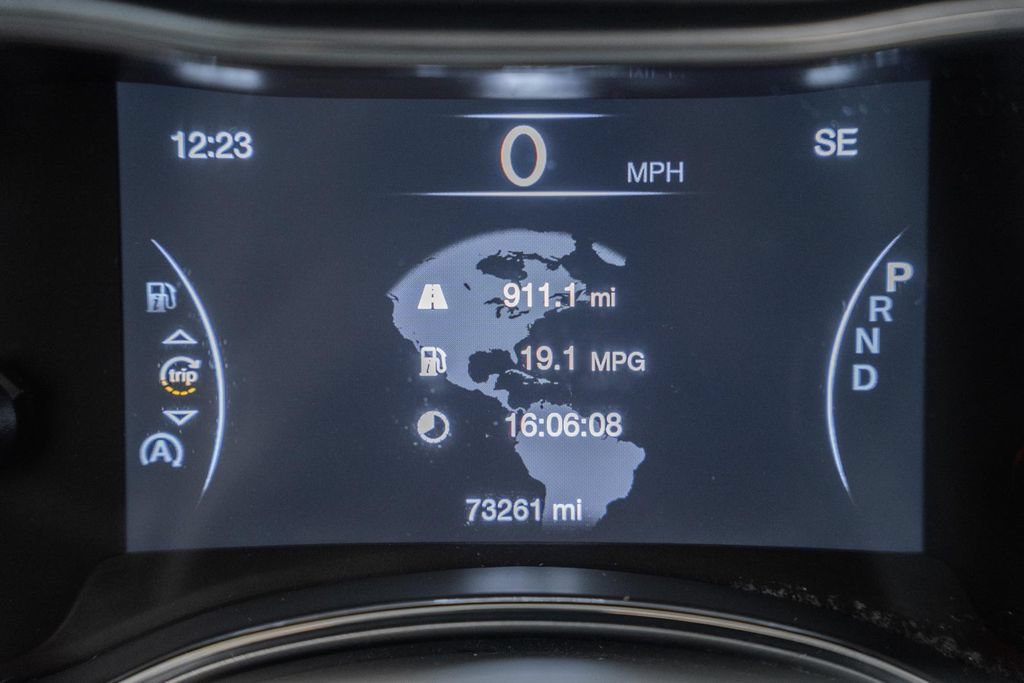 Used 2019 Jeep Grand Cherokee Limited AWD/4WD image 45
