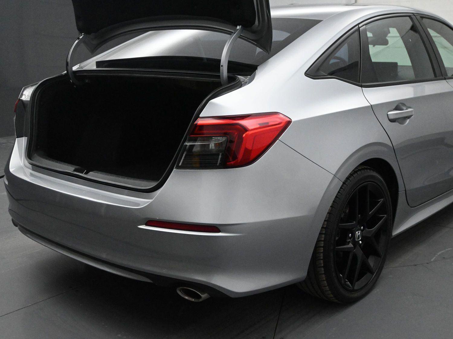 Used 2022 Honda Civic Sport image 13