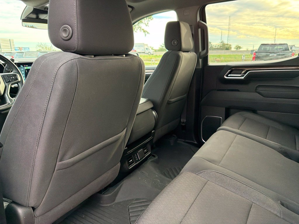 Used 2025 Chevrolet Silverado 1500 LT AWD/4WD image 15