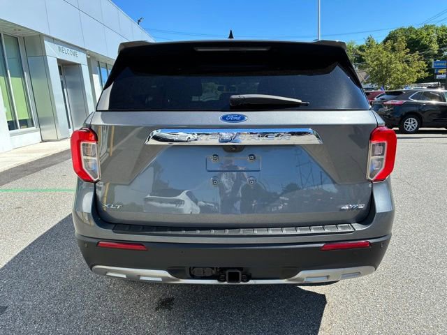 Certified 2023 Ford Explorer XLT w/ Equipment Group 202A AWD/4WD image 6