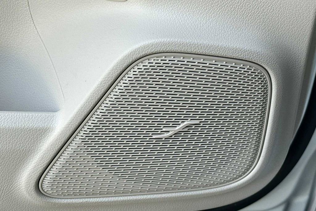 Certified 2026 Mercedes-Benz GLB 250 image 22