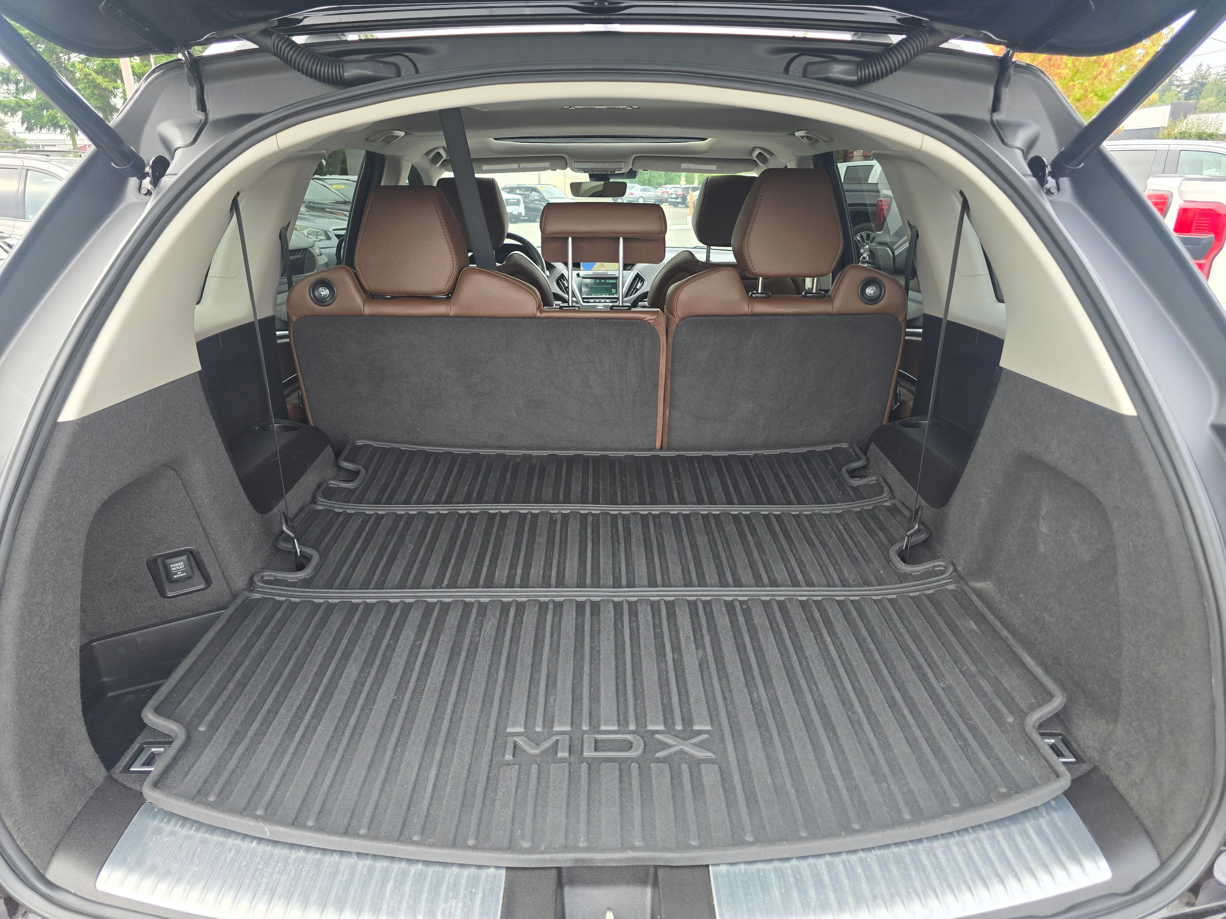 Used 2017 Acura MDX w/ Technology Package AWD/4WD image 14