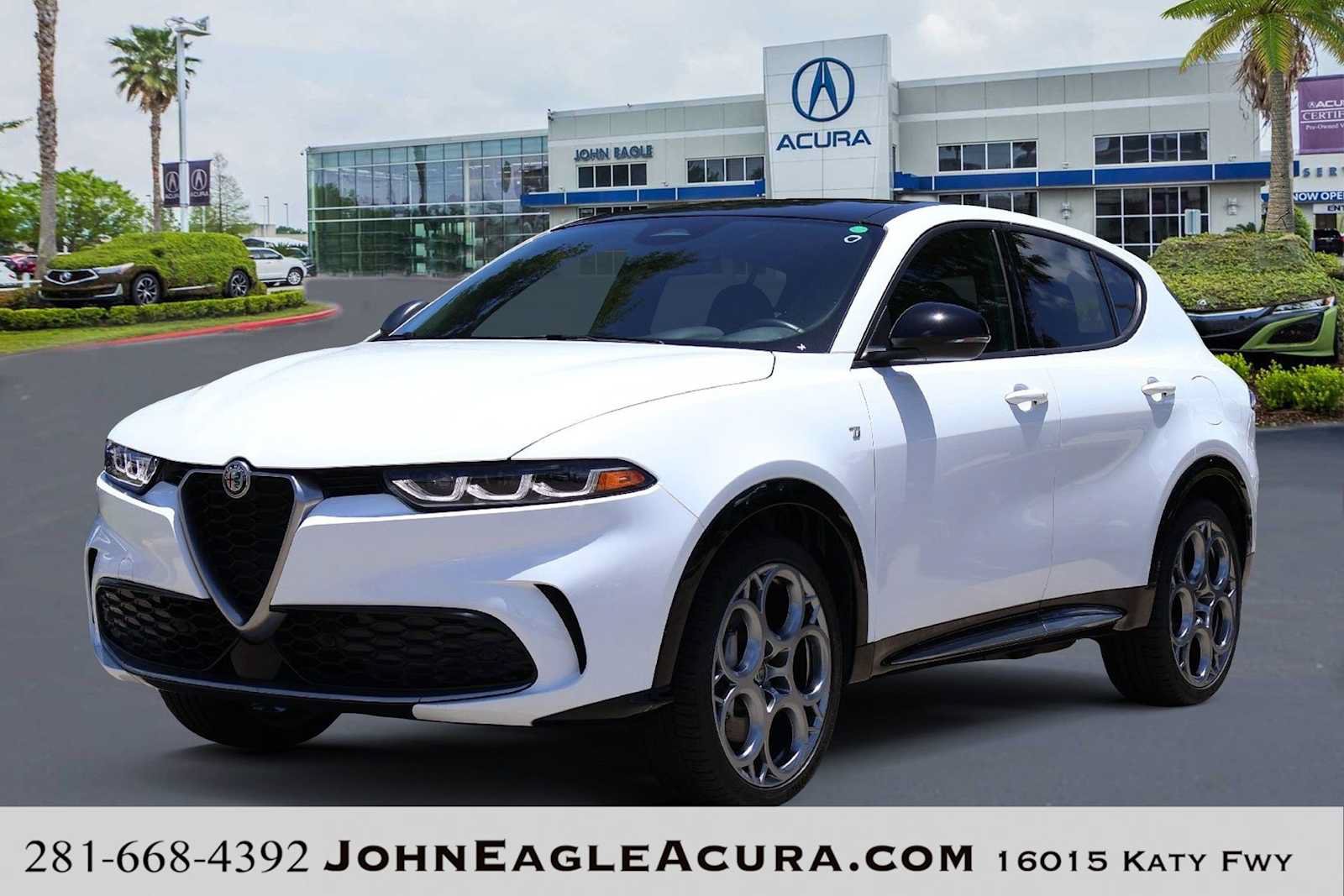 Used 2024 Alfa Romeo Tonale Ti w/ Premium Interior Package AWD/4WD image 1