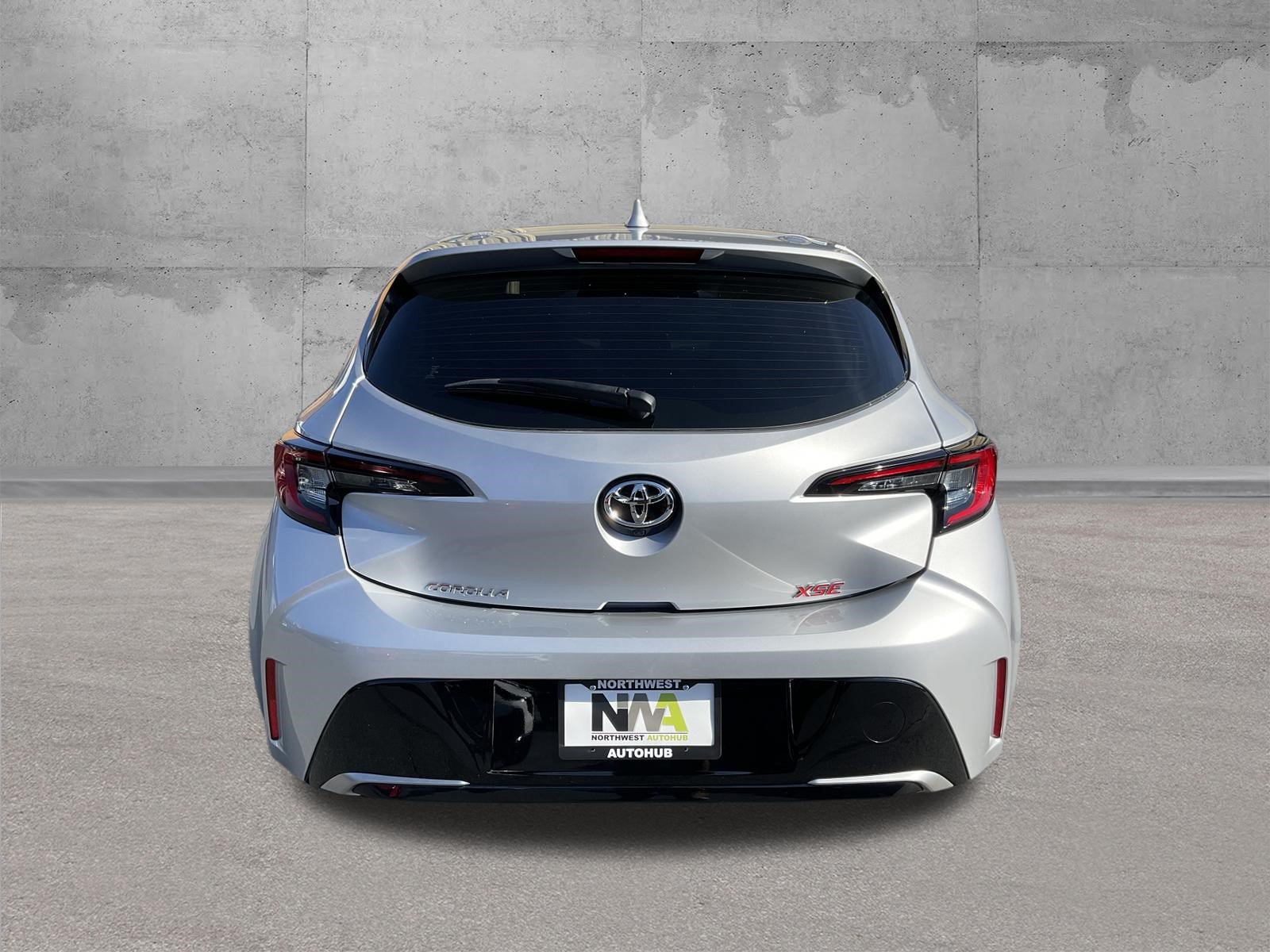 Used 2025 Toyota Corolla XSE FWD image 4