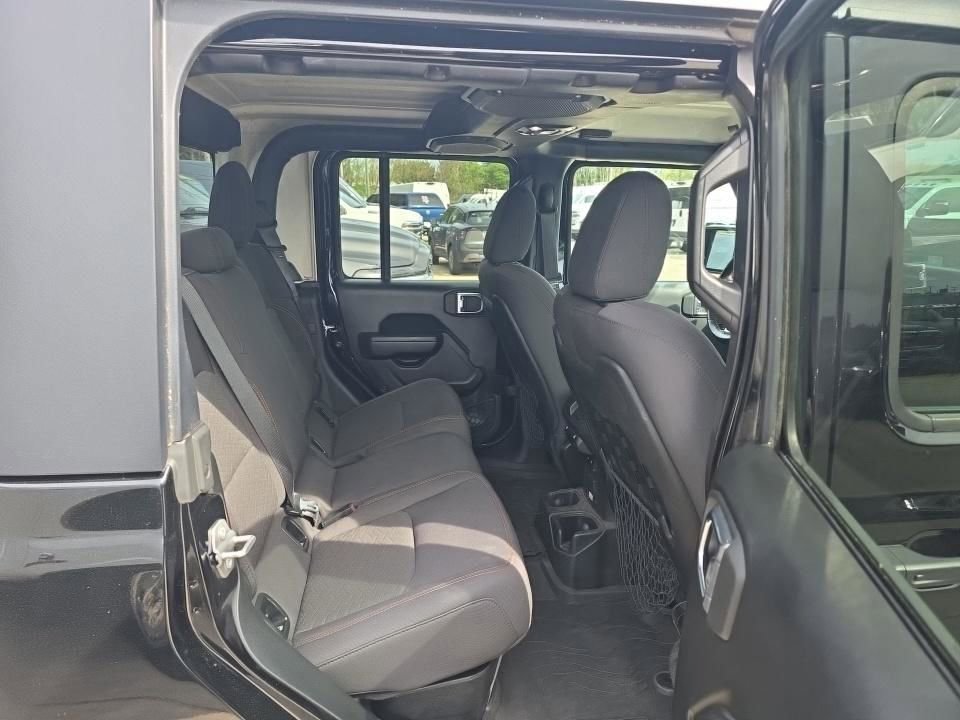 Used 2023 Jeep Gladiator Mojave w/ Cold Weather Group image 20