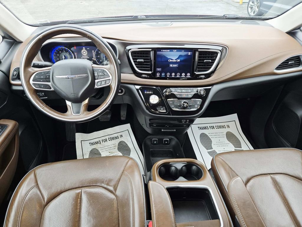 Used 2018 Chrysler Pacifica Limited image 9