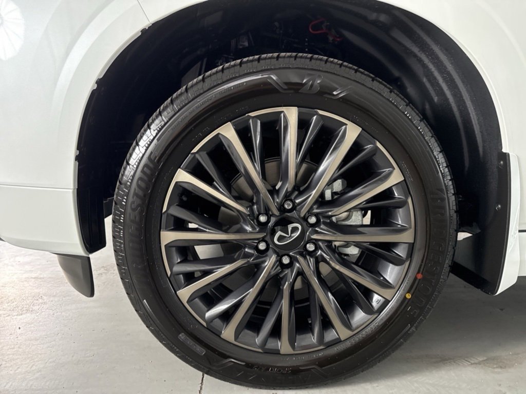 New 2026 INFINITI QX80 Autograph image 8