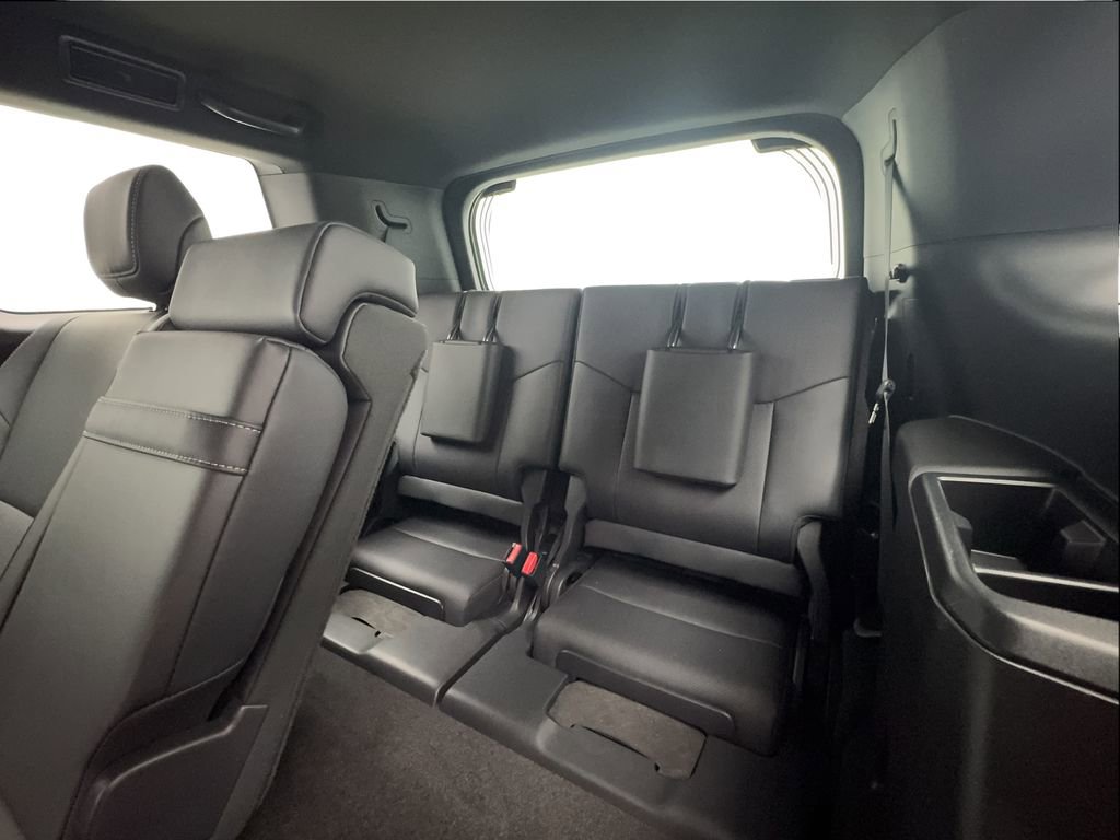 Used 2025 Lexus GX 550 w/ Accessory Package (31) AWD/4WD image 26