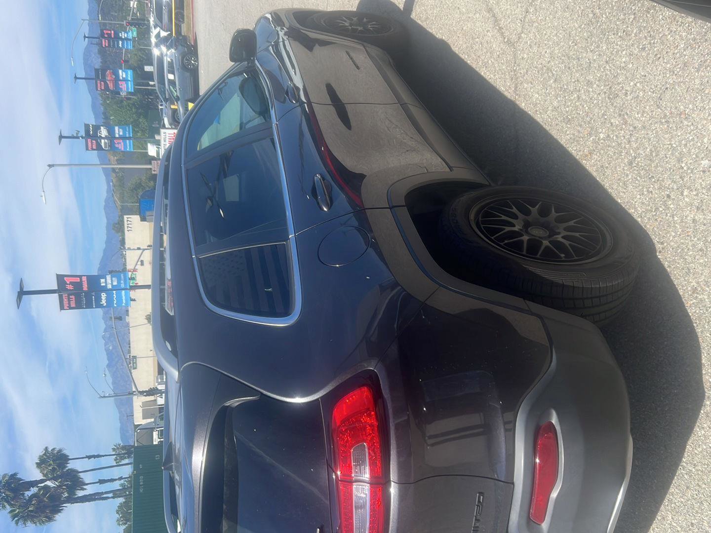 Used 2016 Jeep Cherokee Limited image 4