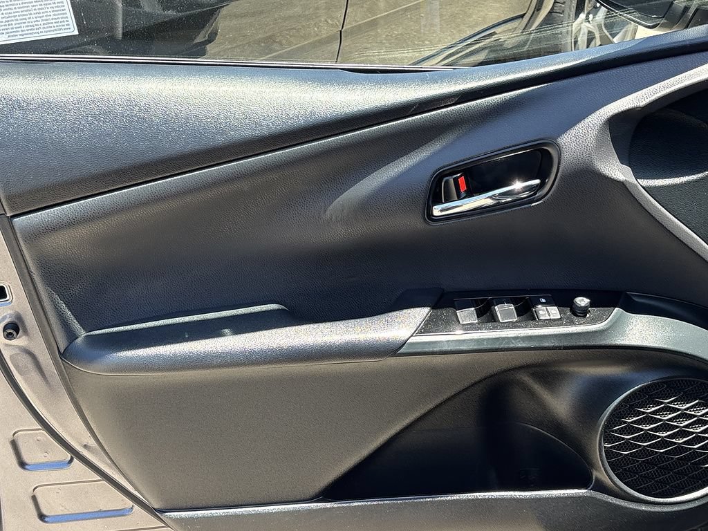 Used 2022 Toyota Prius Prime XLE FWD image 11