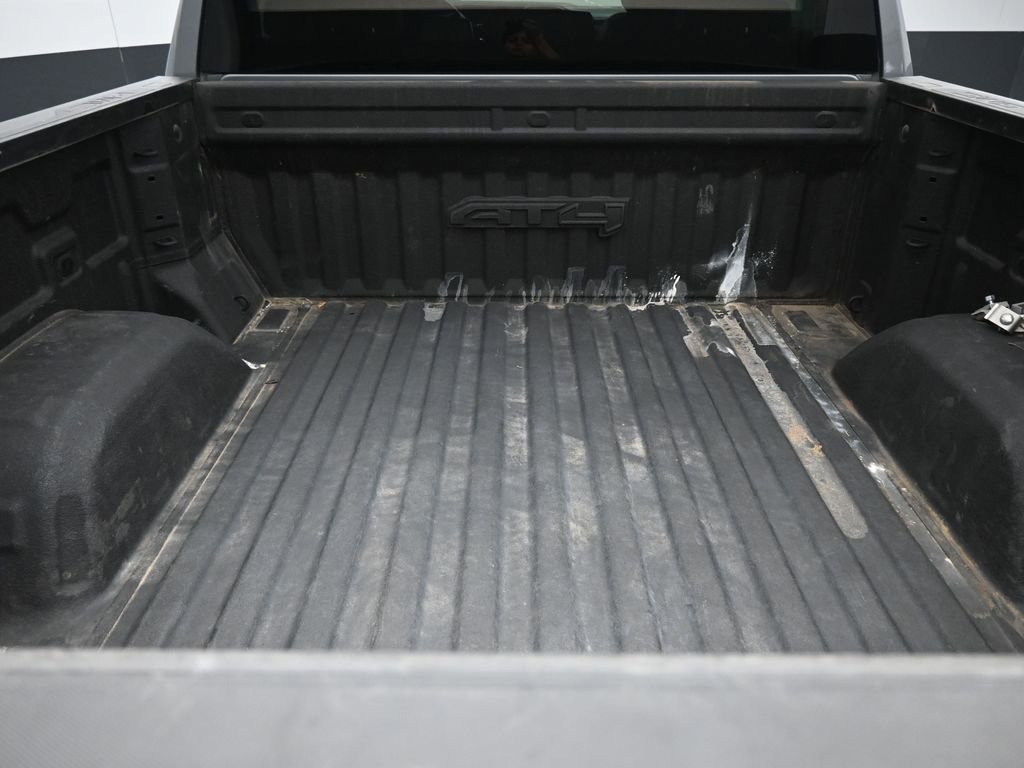 Used 2024 GMC Sierra 1500 AT4 w/ Technology Package image 10