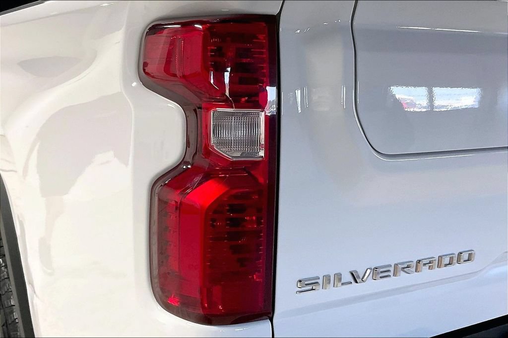 Used 2022 Chevrolet Silverado 2500 LT w/ Convenience Package AWD/4WD image 38