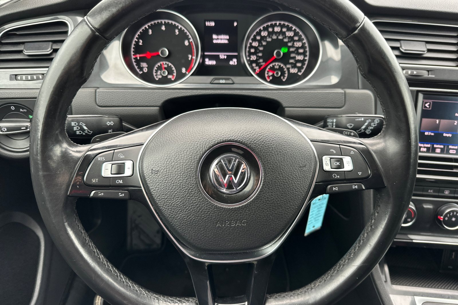 Used 2018 Volkswagen Golf S image 23