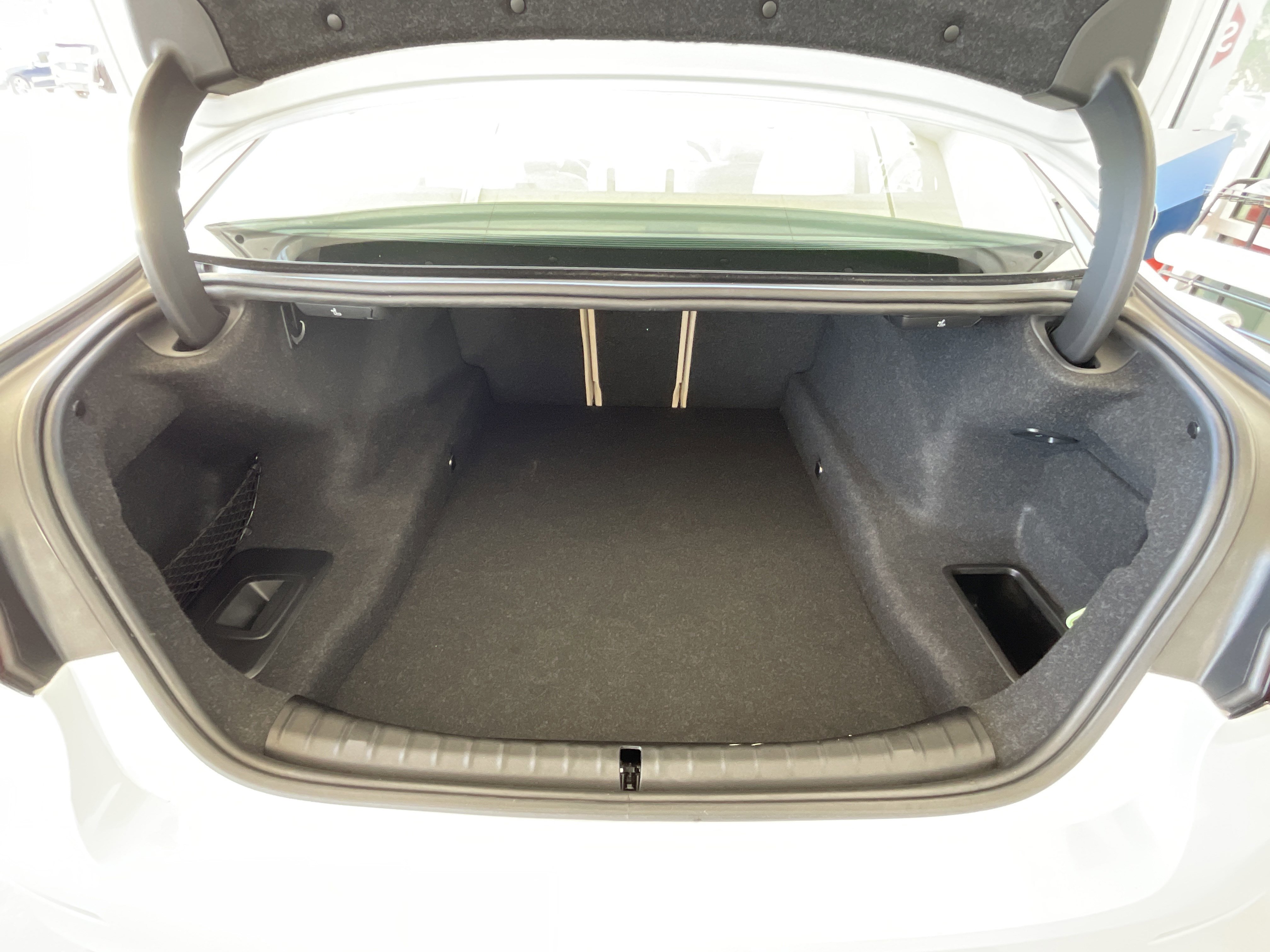 Certified 2023 BMW 530i w/ Convenience Package image 32