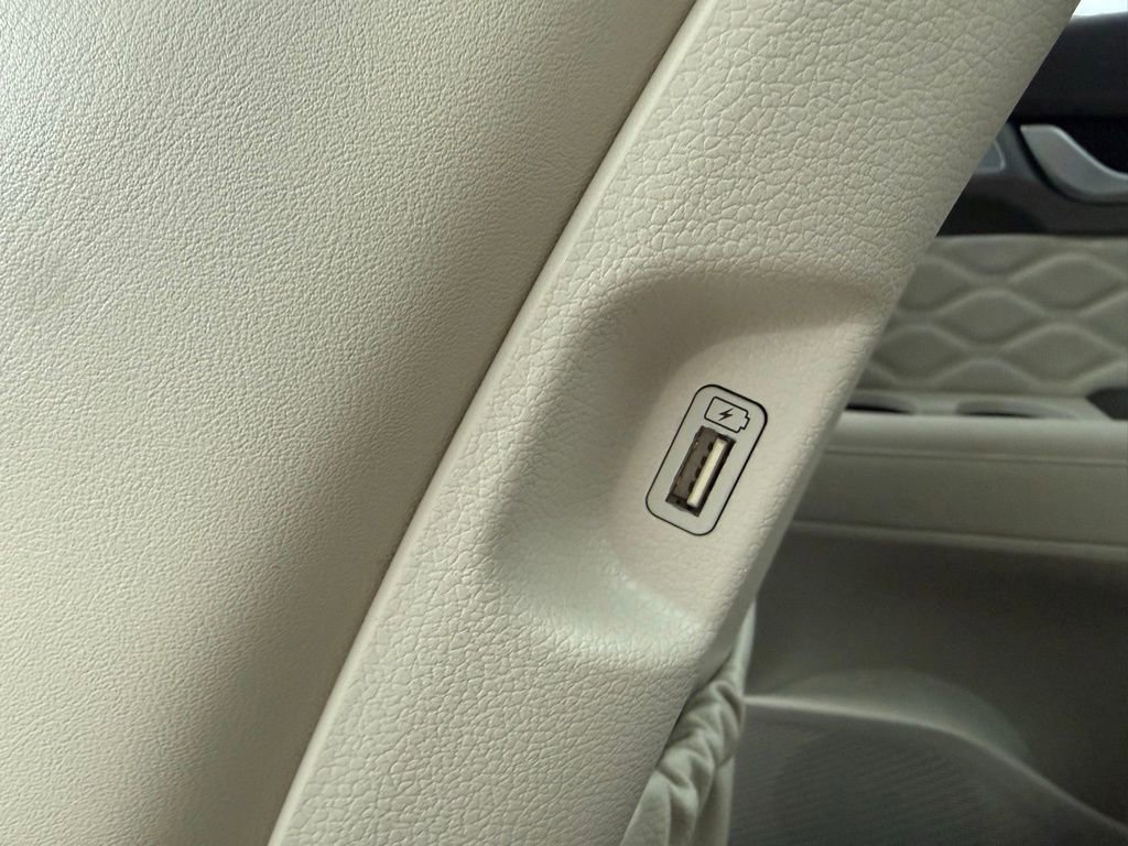 Used 2021 Hyundai Palisade Calligraphy w/ Winter Package image 21