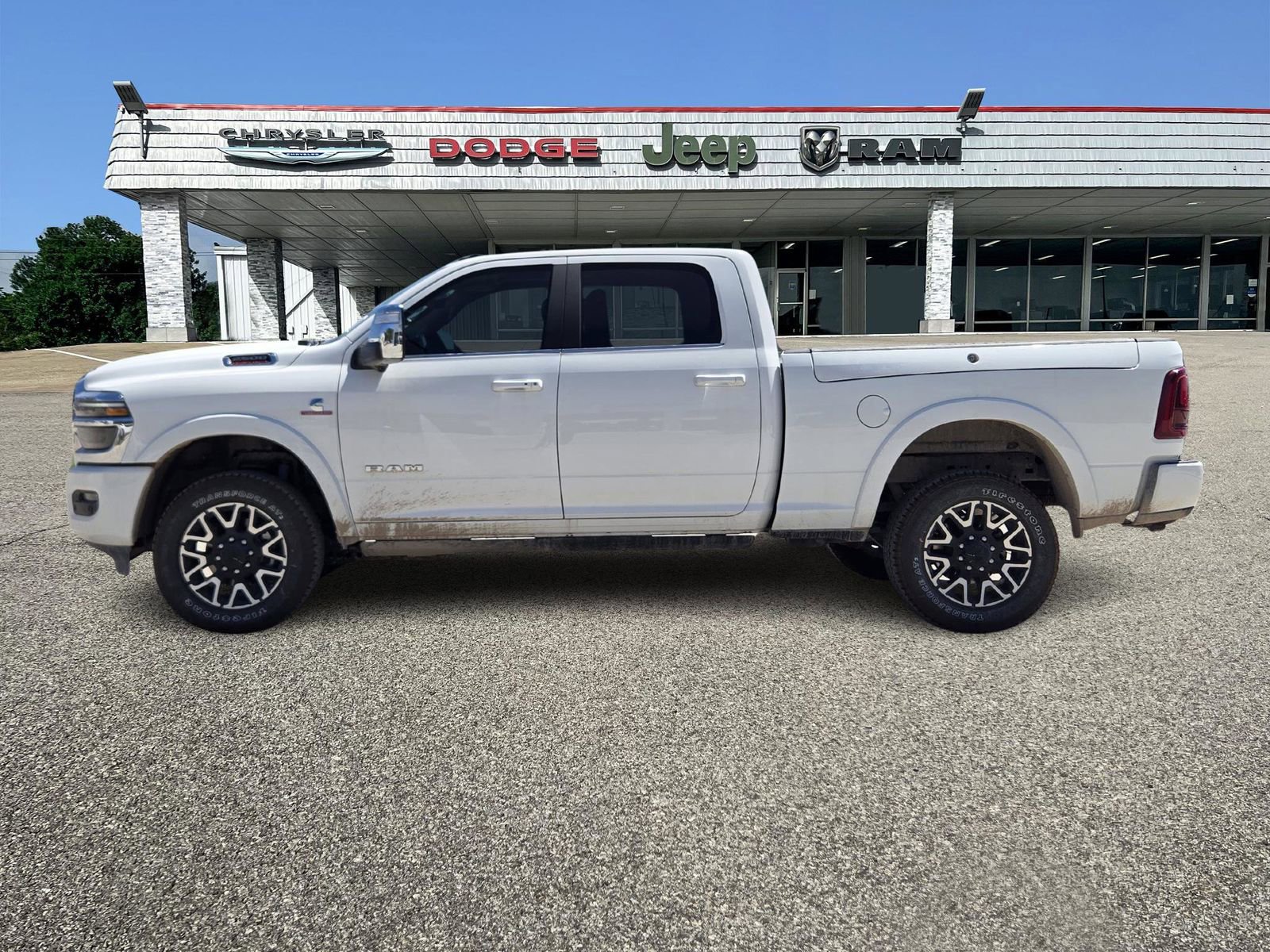 New 2025 RAM 2500 Limited image 3