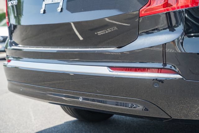 Certified 2024 Volvo XC90 B6 Plus w/ Protection Package Premier AWD/4WD image 9
