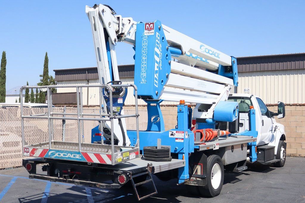 Used 2019 Ford F650 2WD Regular Cab Super Duty image 9