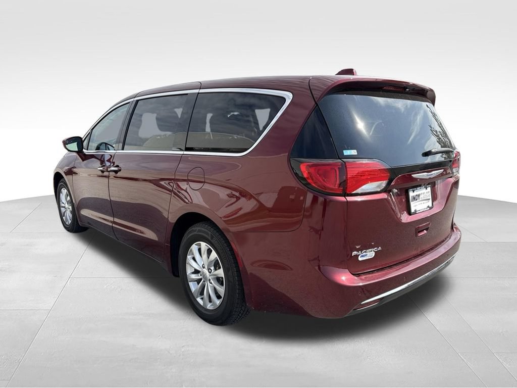 Used 2018 Chrysler Pacifica Touring Plus FWD image 7
