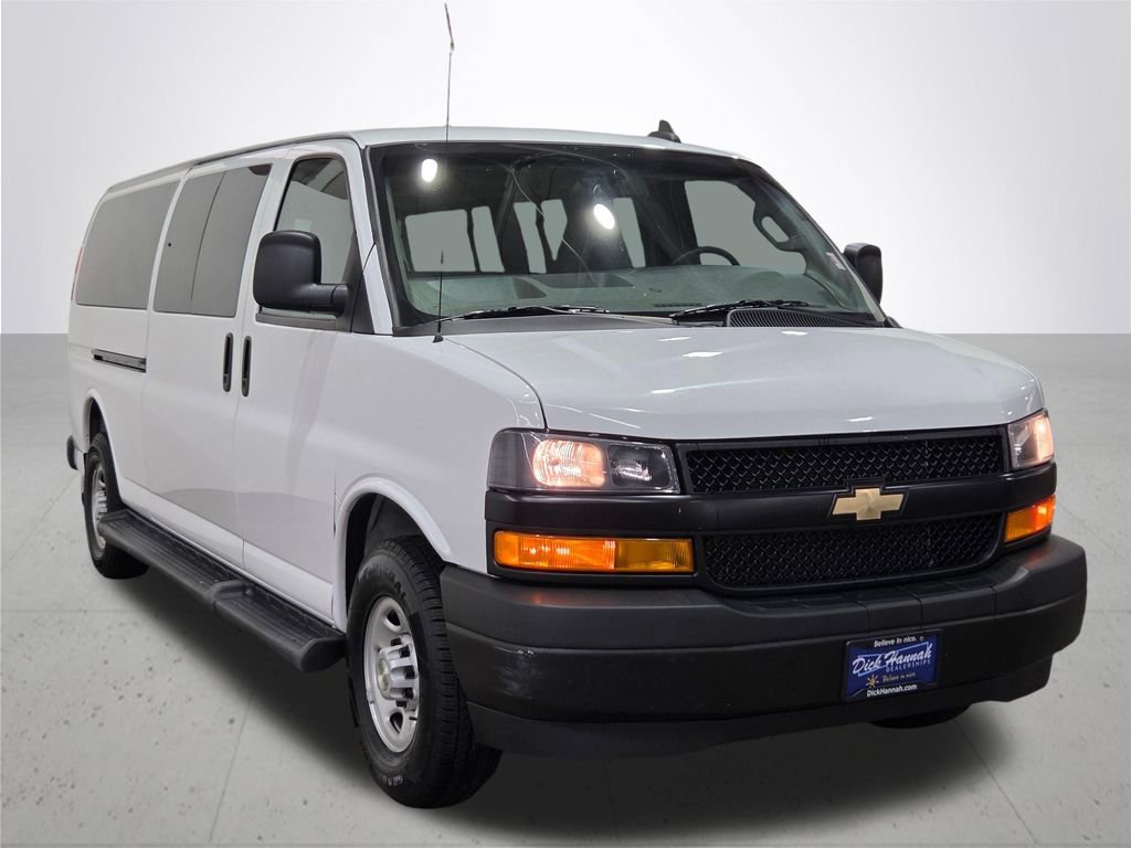 Used 2023 Chevrolet Express 3500 LS RWD image 7