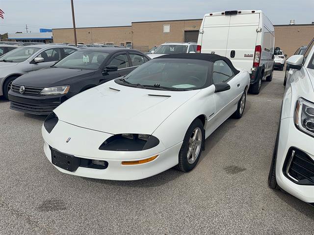 Used 1994 Chevrolet Camaro LT RWD image 2