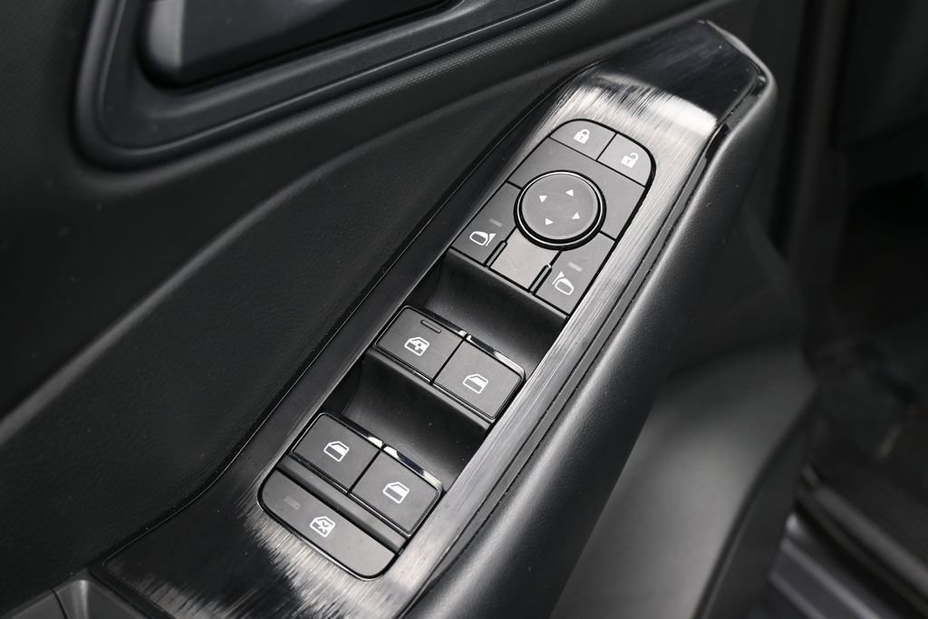 Used 2025 Nissan Rogue S FWD image 23