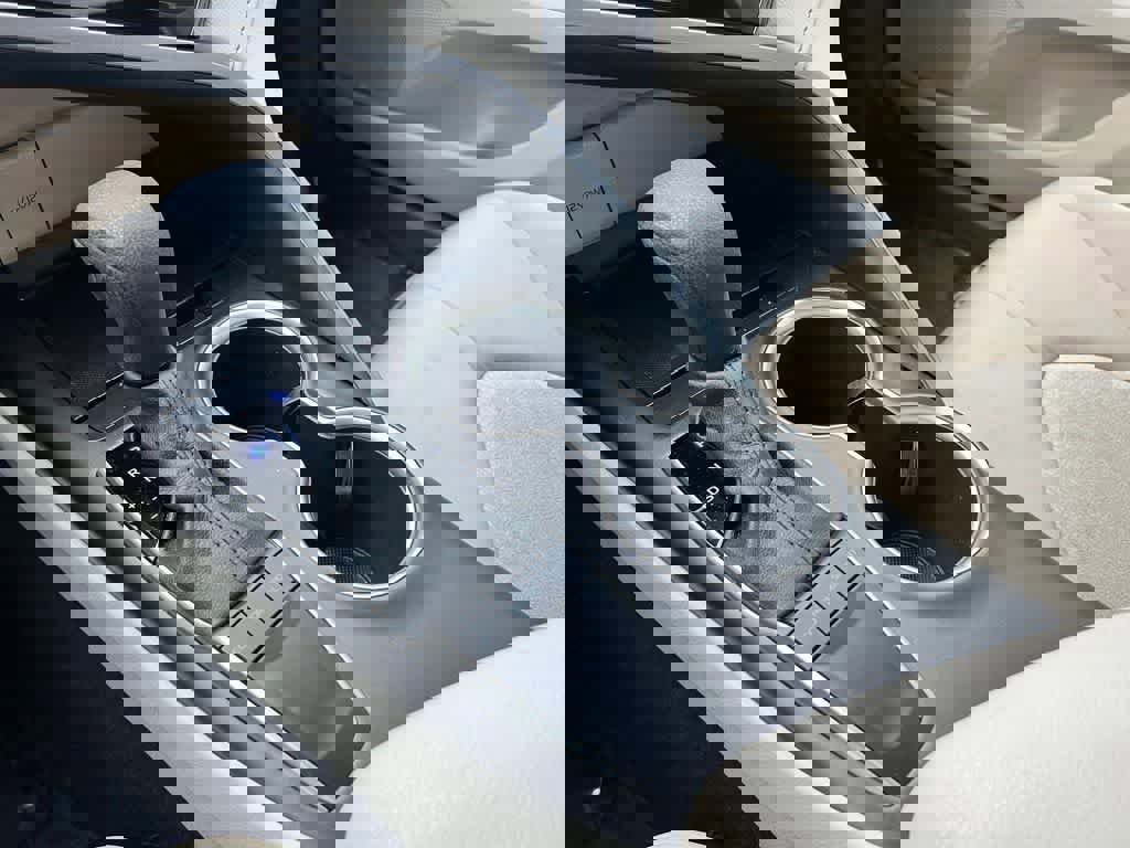 Used 2023 Toyota Camry LE image 29