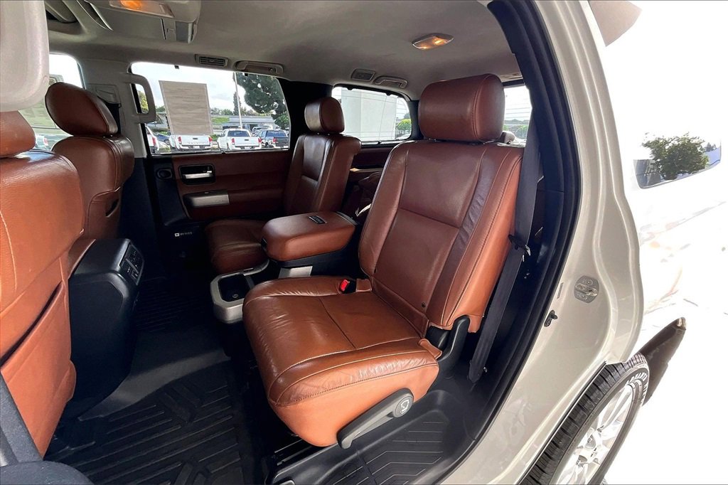 Used 2008 Toyota Sequoia Platinum image 22