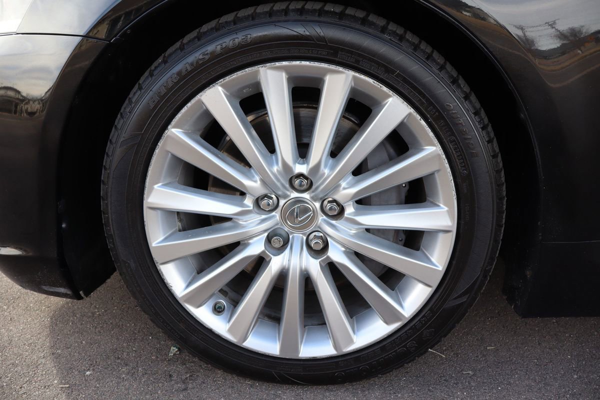 Used 2013 Lexus LS 460 L w/ Preferred Accessory Package image 45