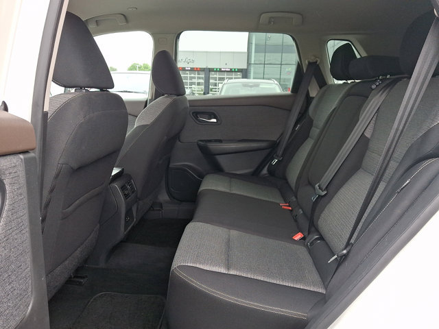 Certified 2022 Nissan Rogue SV AWD/4WD image 11