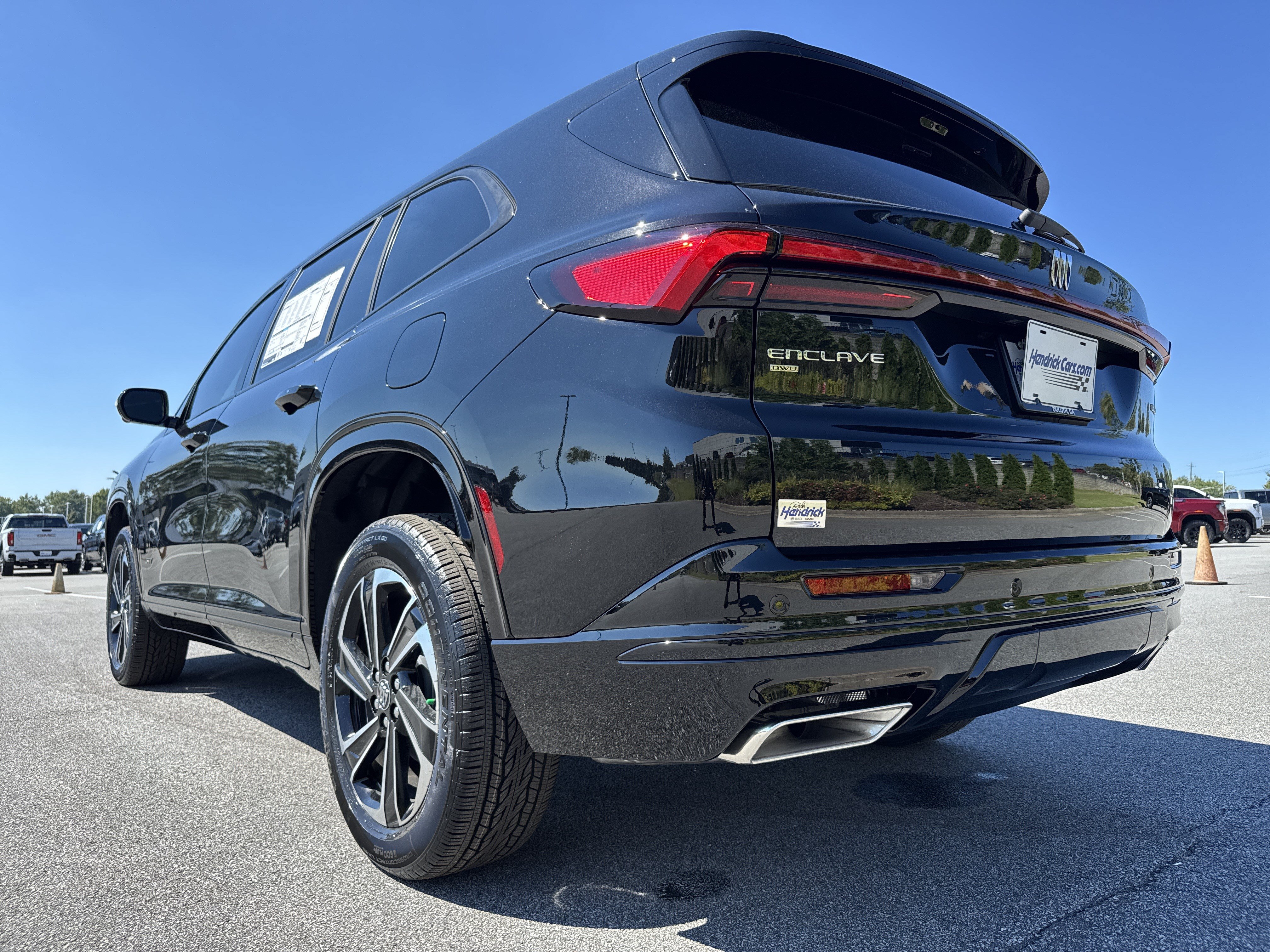 New 2027 Buick Enclave Sport Touring w/ Power Package AWD/4WD image 8