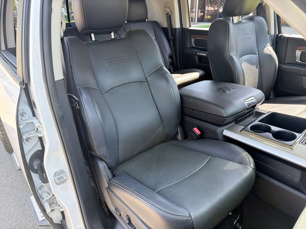 Used 2014 RAM 3500 Laramie AWD/4WD image 25