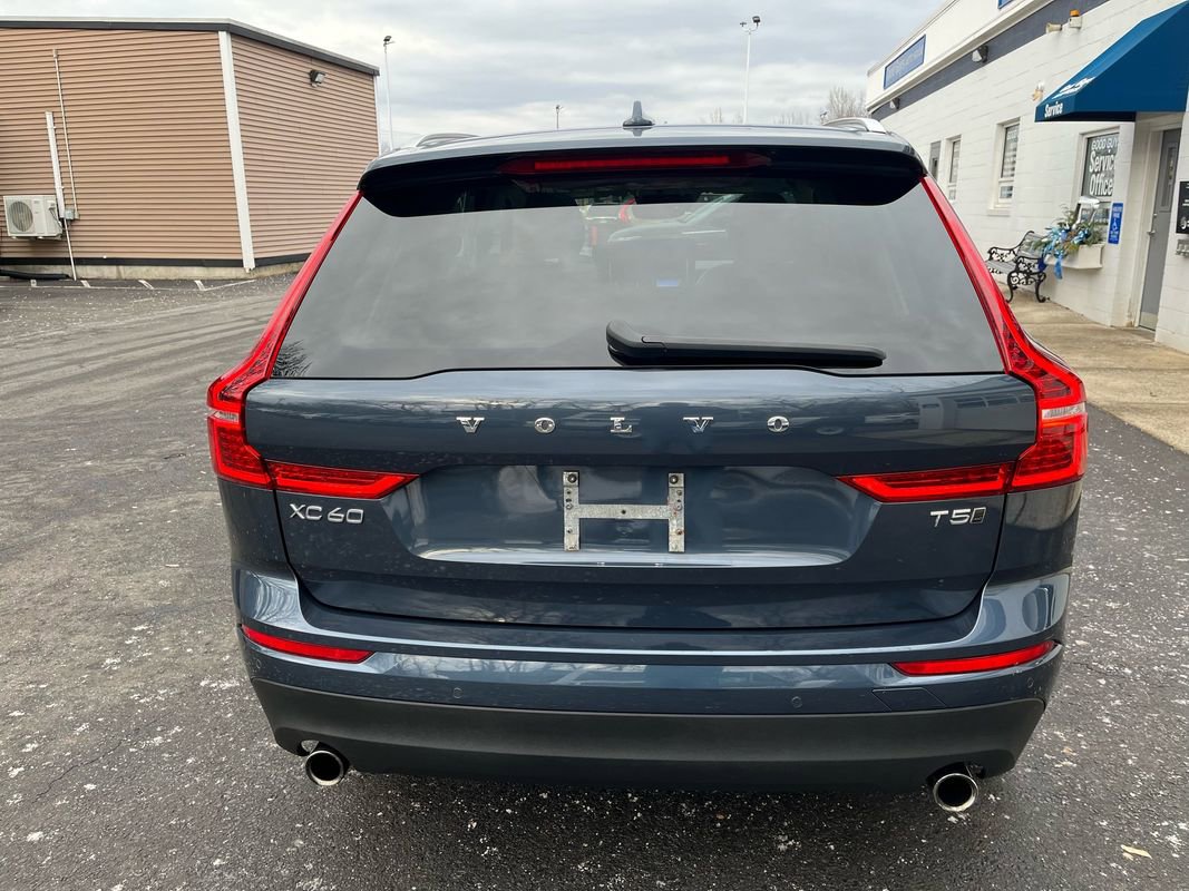 Used 2021 Volvo XC60 T5 Momentum w/ Protection Package AWD/4WD image 23