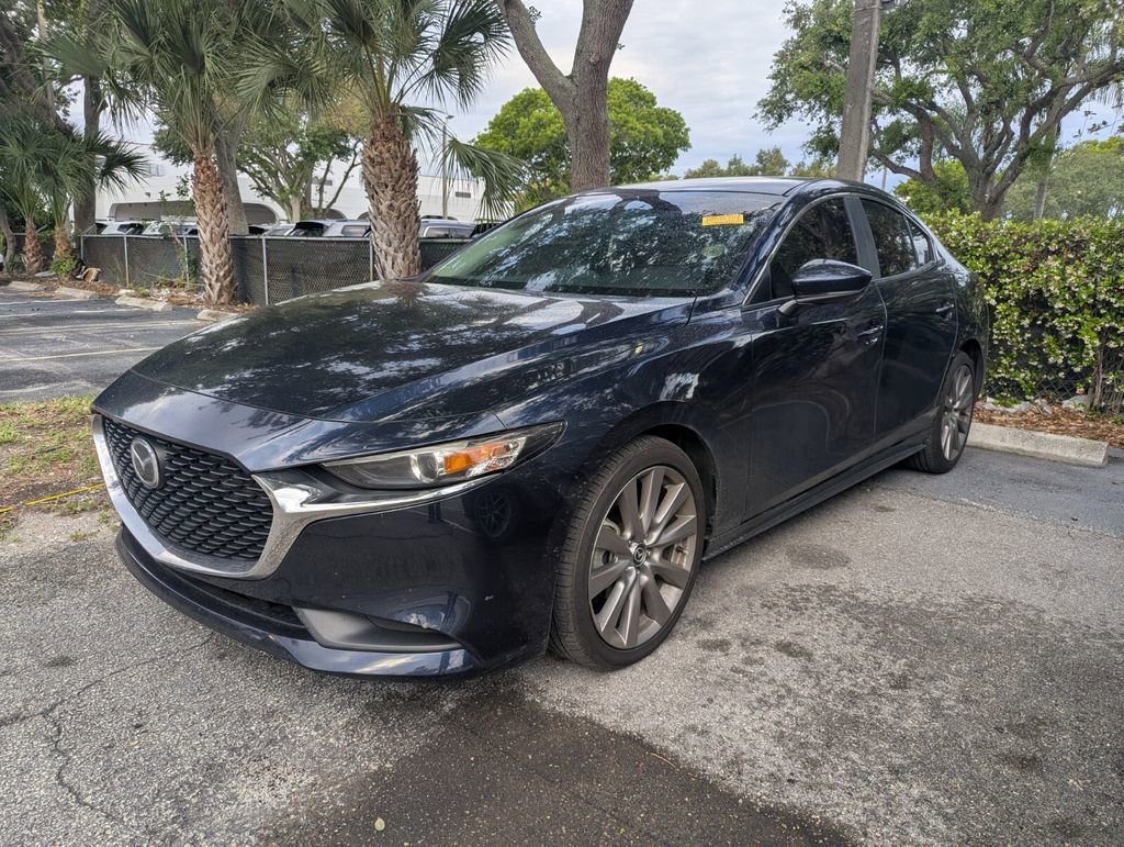 Used 2021 MAZDA MAZDA3 s FWD image 3