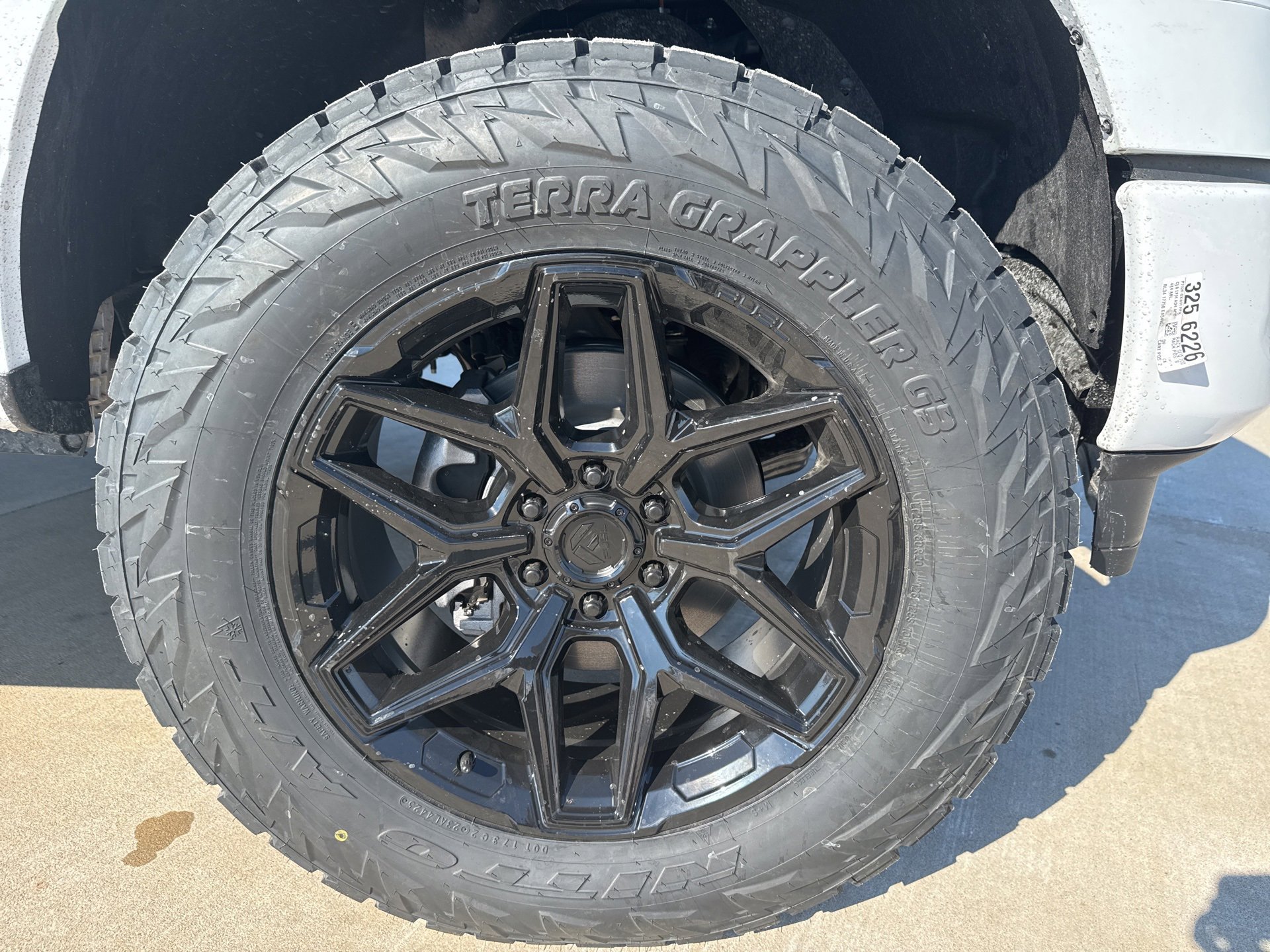 New 2025 Ford F150 XLT w/ Equipment Group 302A MID image 9