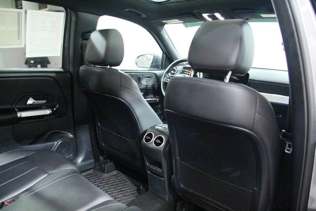 Used 2023 Mercedes-Benz GLB 250 4MATIC image 24