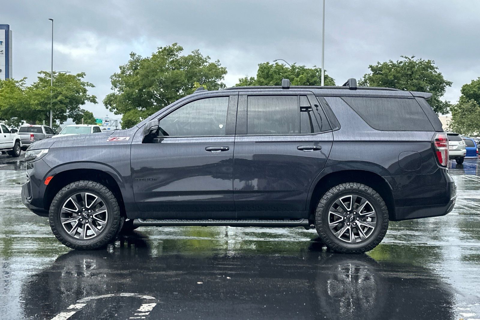 Used 2022 Chevrolet Tahoe Z71 w/ Luxury Package image 7