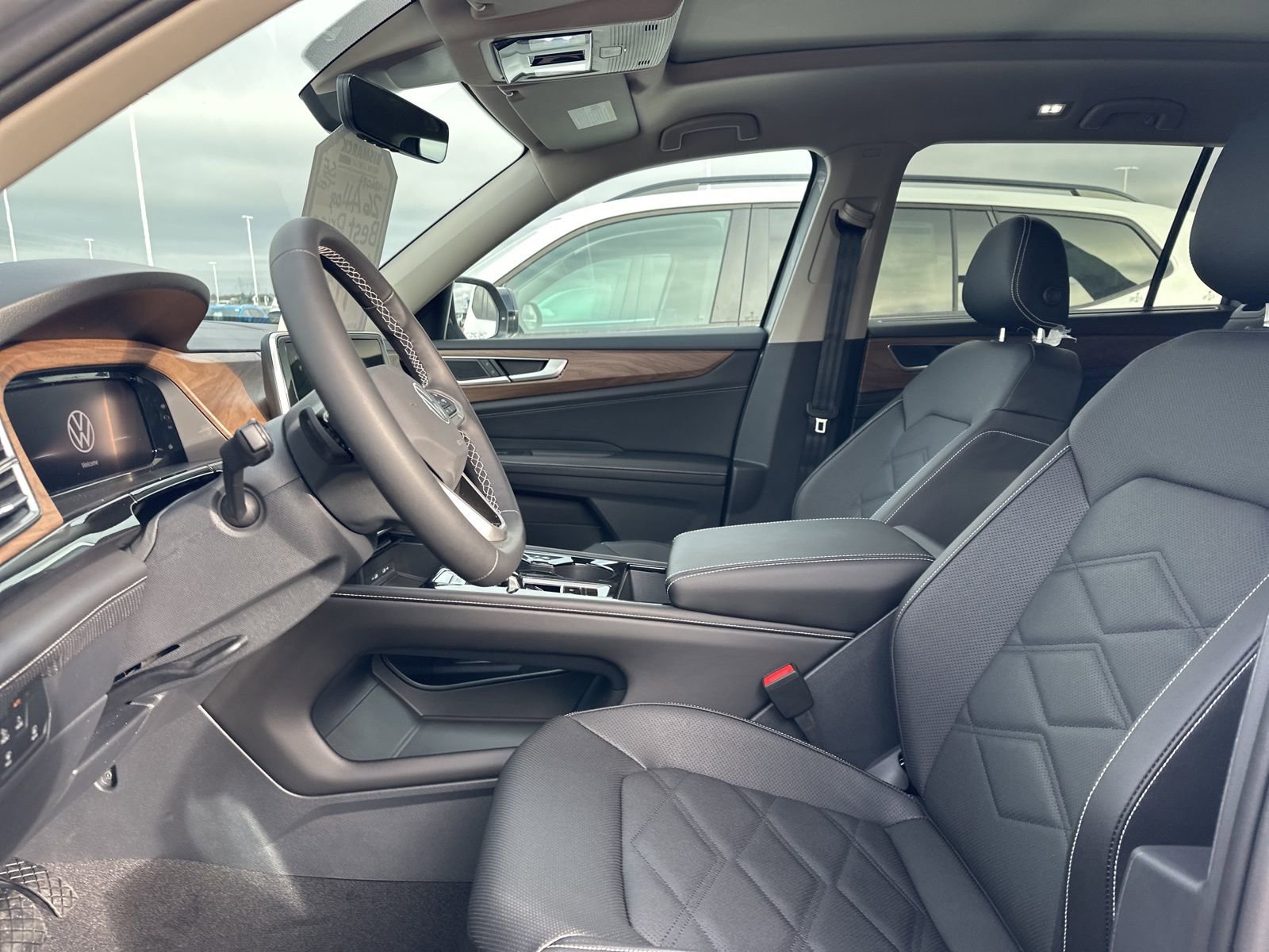 New 2026 Volkswagen Atlas SE image 12