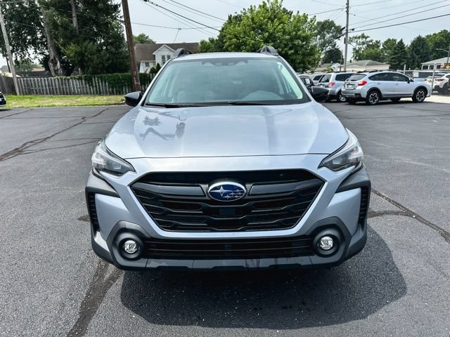 Used 2024 Subaru Outback Onyx Edition AWD/4WD image 2