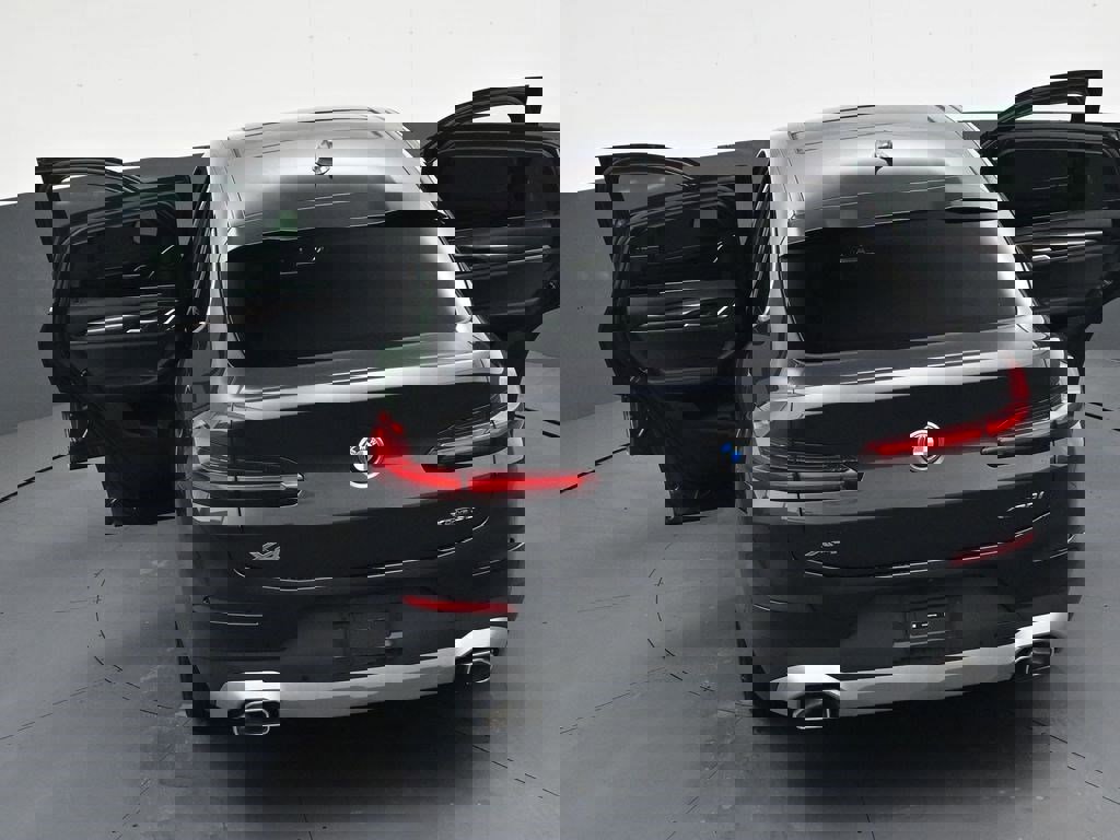 Used 2025 BMW X4 xDrive30i image 37