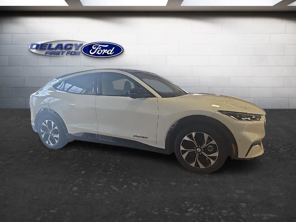 Used 2021 Ford Mustang Mach-E Premium image 8