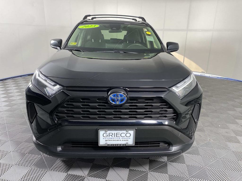 Used 2023 Toyota RAV4 LE AWD/4WD image 3