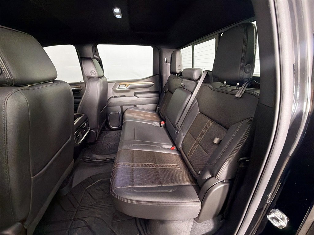 Used 2023 Chevrolet Silverado 1500 High Country w/ Technology Package image 26