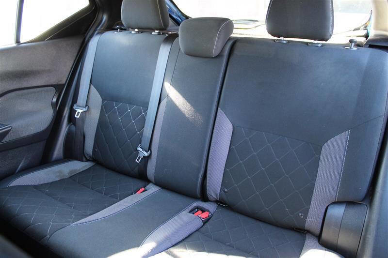 Used 2018 Nissan Kicks SV image 23