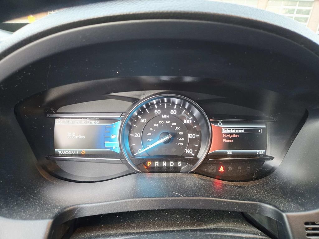 Used 2019 Ford Explorer Limited w/ Class III Trailer Tow Package FWD image 23