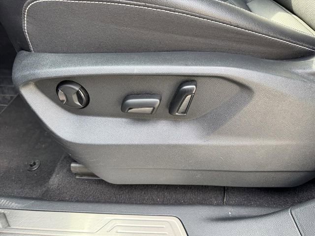 Used 2024 Volkswagen Atlas SE AWD/4WD image 16