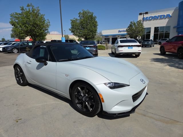 Used 2016 MAZDA MX-5 Miata Club RWD image 3